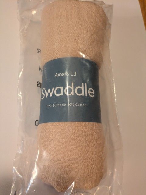 Swaddle - NEW