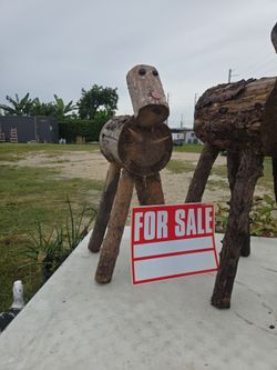 Wood horse ...art ...plants ect...sm $25 large $40