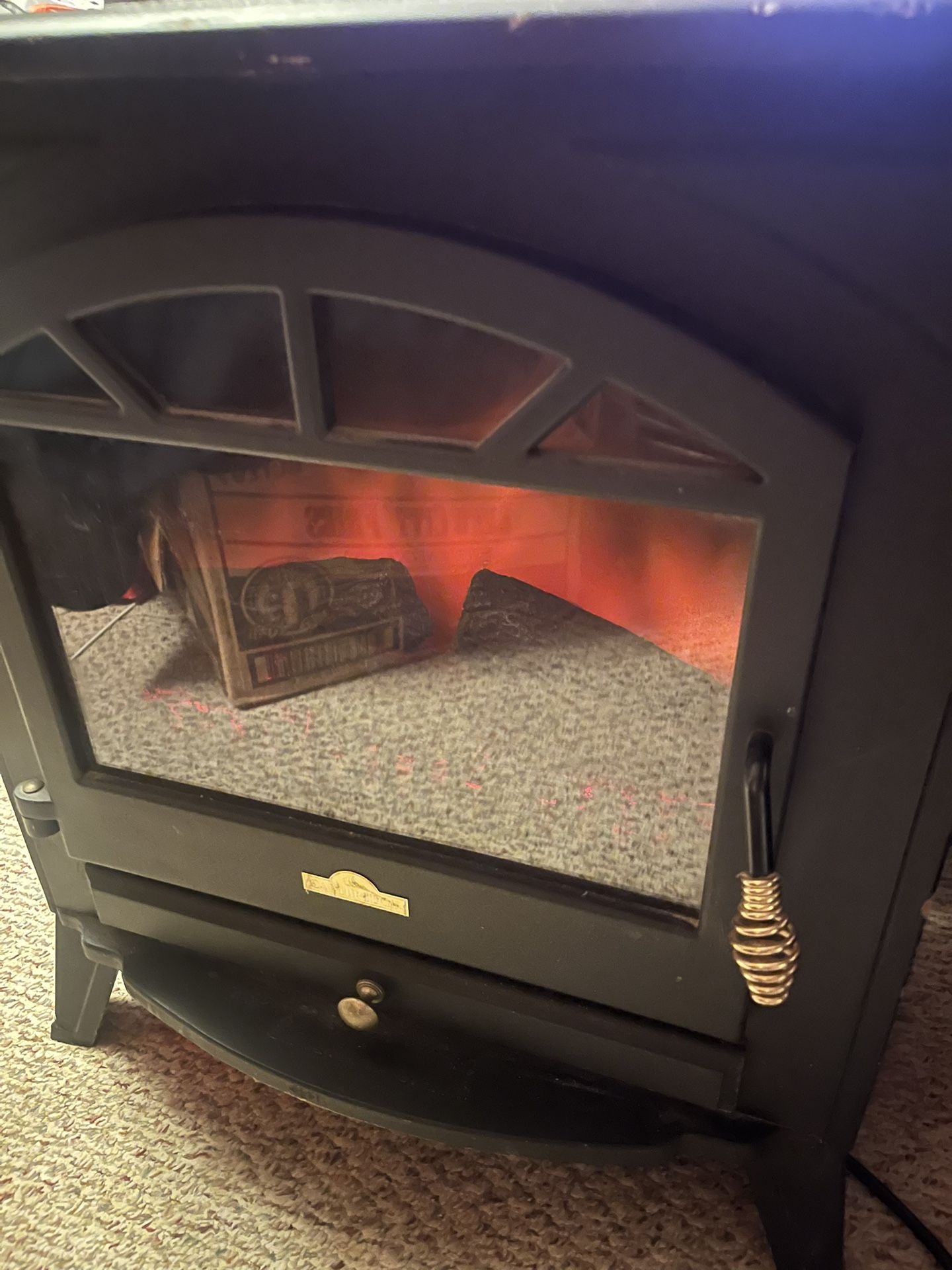 Electric Heater/Fireplace