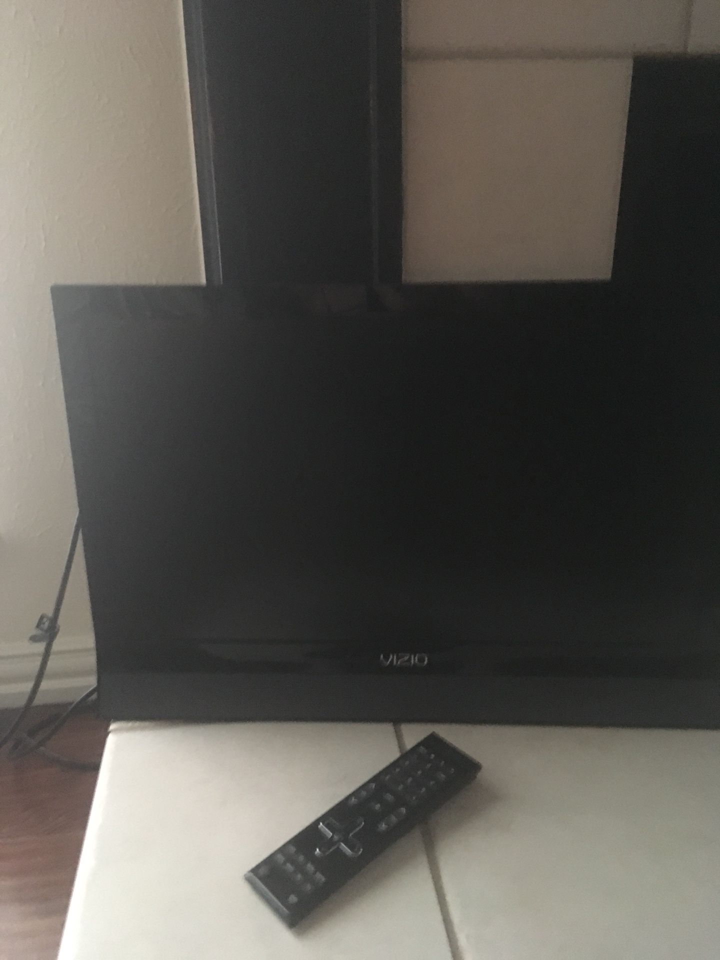 Vizio TV 19”