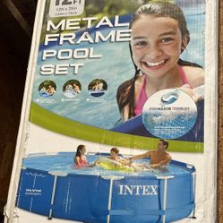12 Feet Metal Frame Pool With 6 Filters
