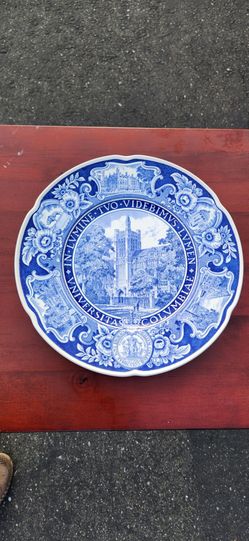 1932 Antique Wedgwood Columbia University Plate – Russell Hall Teachers College (10.3/4") #23
