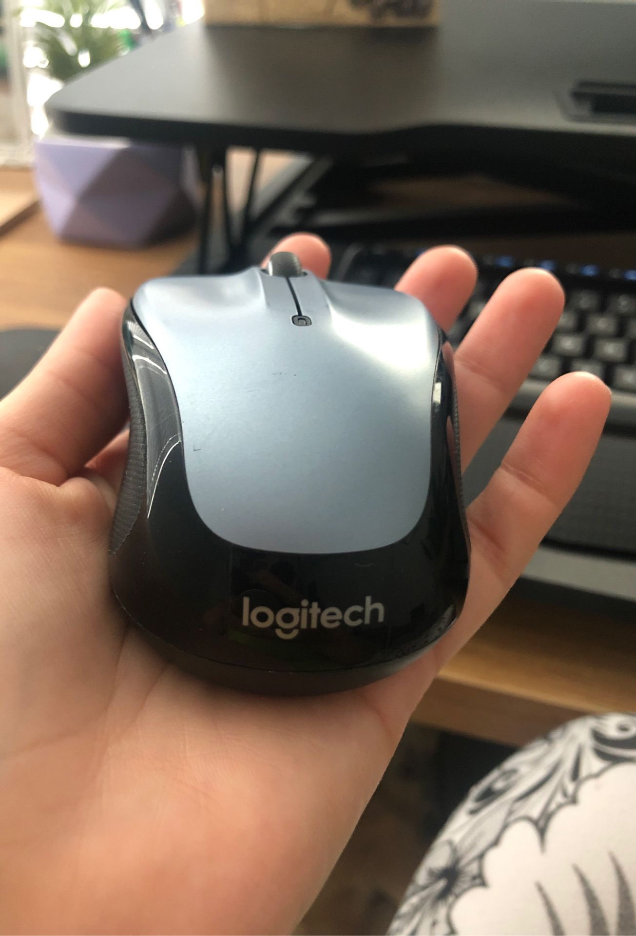 Laptop wireless mouse