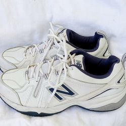 Mens New Balance Athletic Shoes Size 9 - 4E