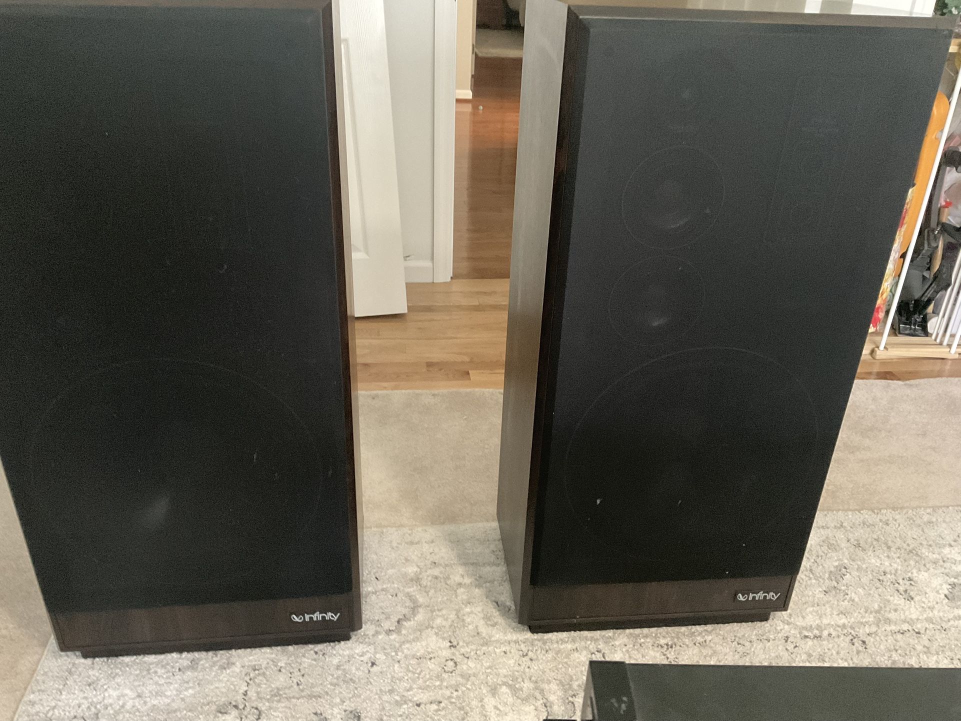Infinity. STUDIO MONITOR 150