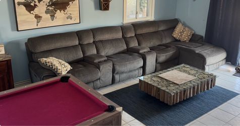 Sectional Couch/Sofa with Recliner Seats