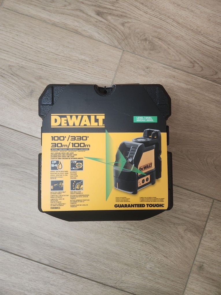 Dewalt 100 ft. Green Self-Leveling Cross Line Laser Level with (3) AA Batteries & Case