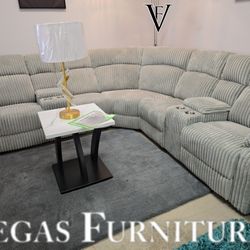 Sectional Recliner ✨️✅ Delivery available ✅ Financing Options Available!✔️No Credit Needed✔️$0 Or $50 Down Payment