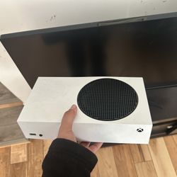 Selling Gaming Setup Throw Me A Offer 