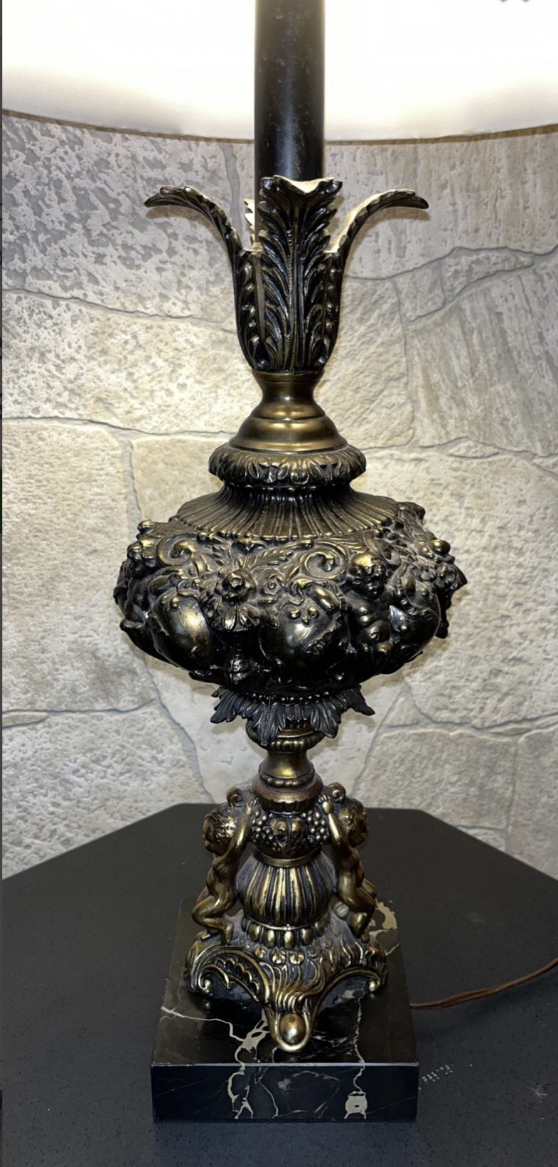 Vintage Antique Brass Cherub Decorative Table Lamp Marble Base