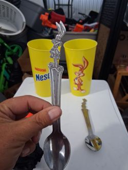 Vintage nesquick cups and spoons