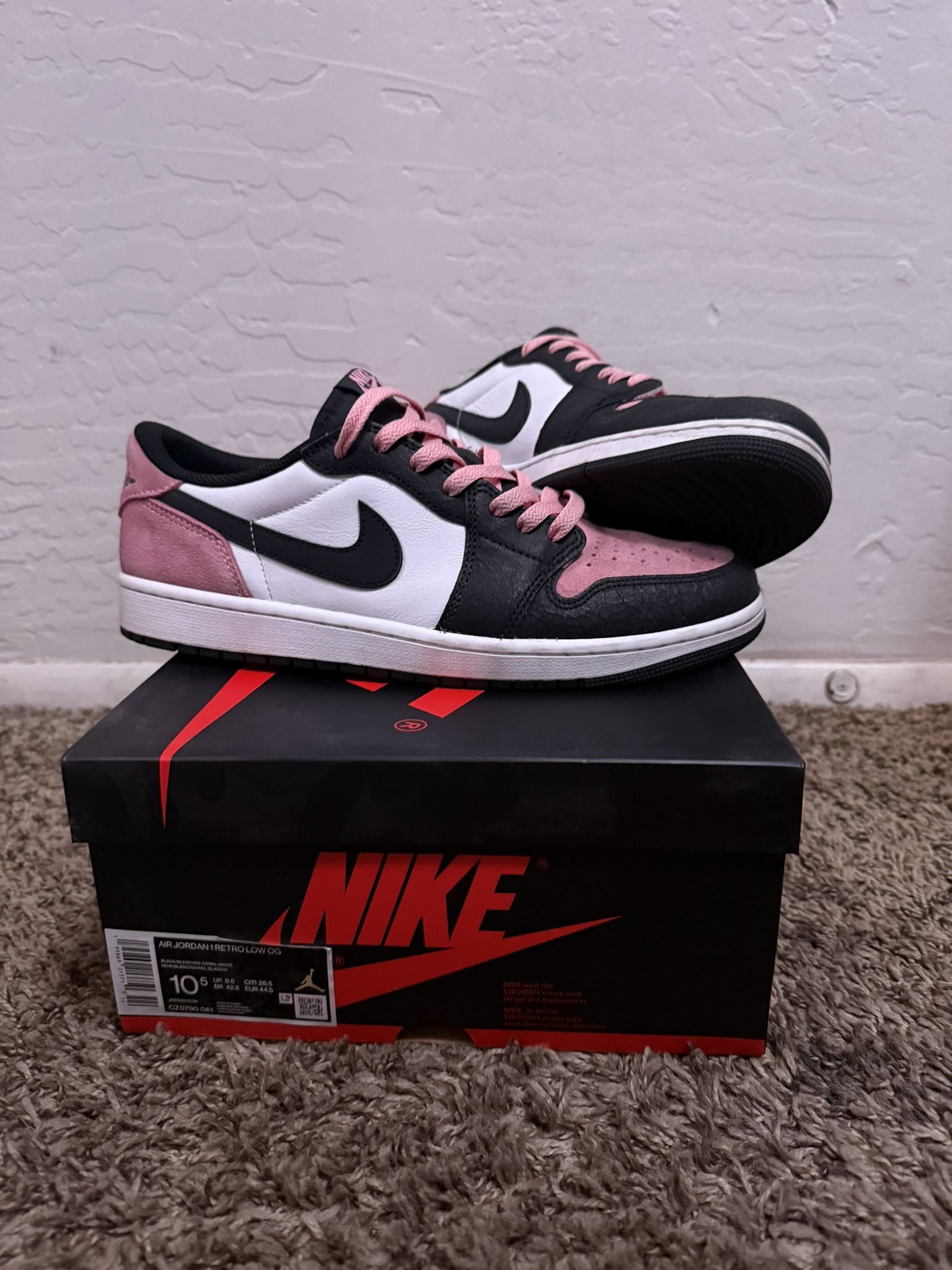 Jordan 1 Low Coral Bleach Size 10.5