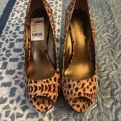 Leopard Print High Heel Peep Toe shoes, size 8.5