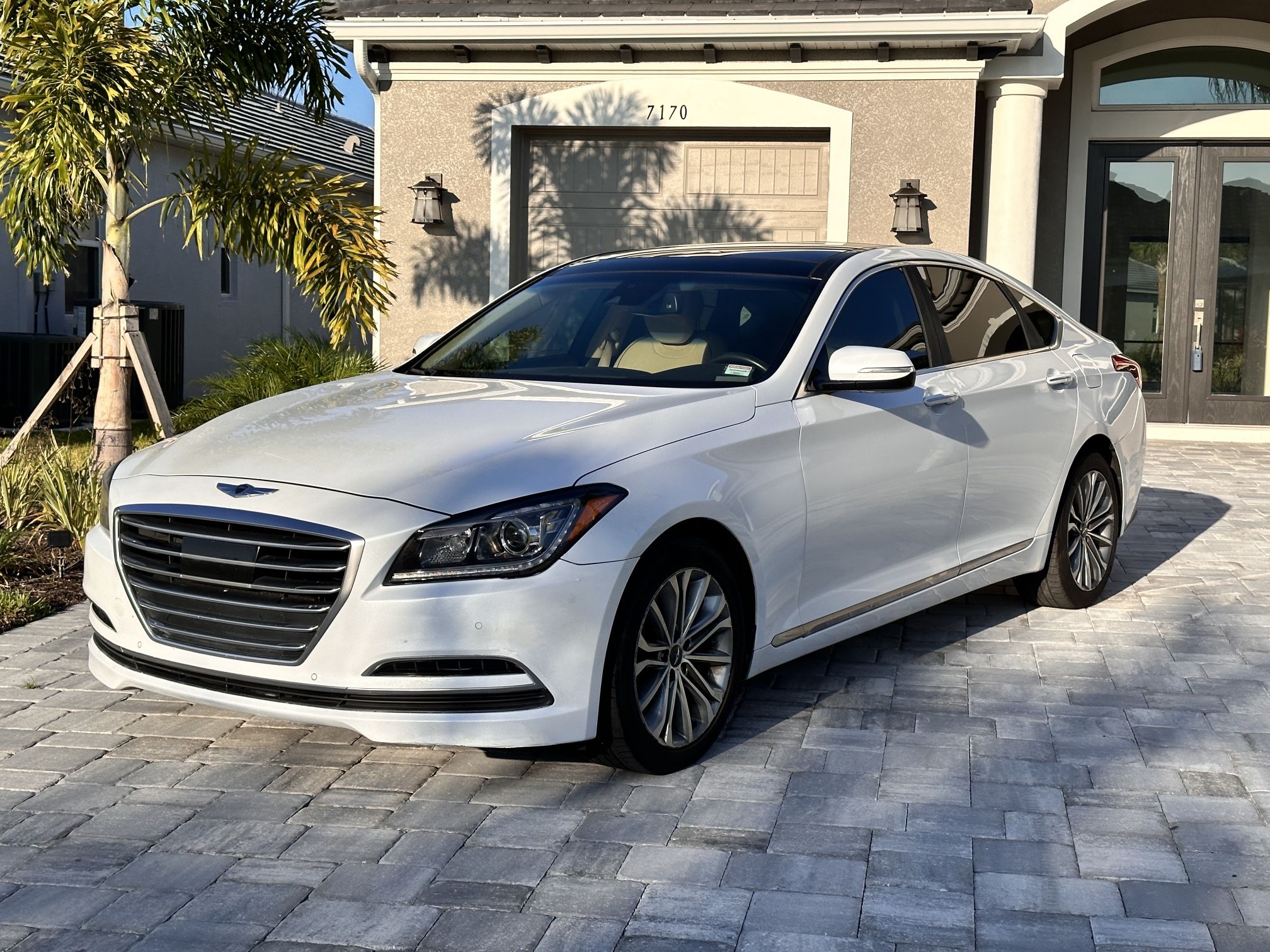 2015 Hyundai Genesis for Sale in Sarasota, FL - OfferUp
