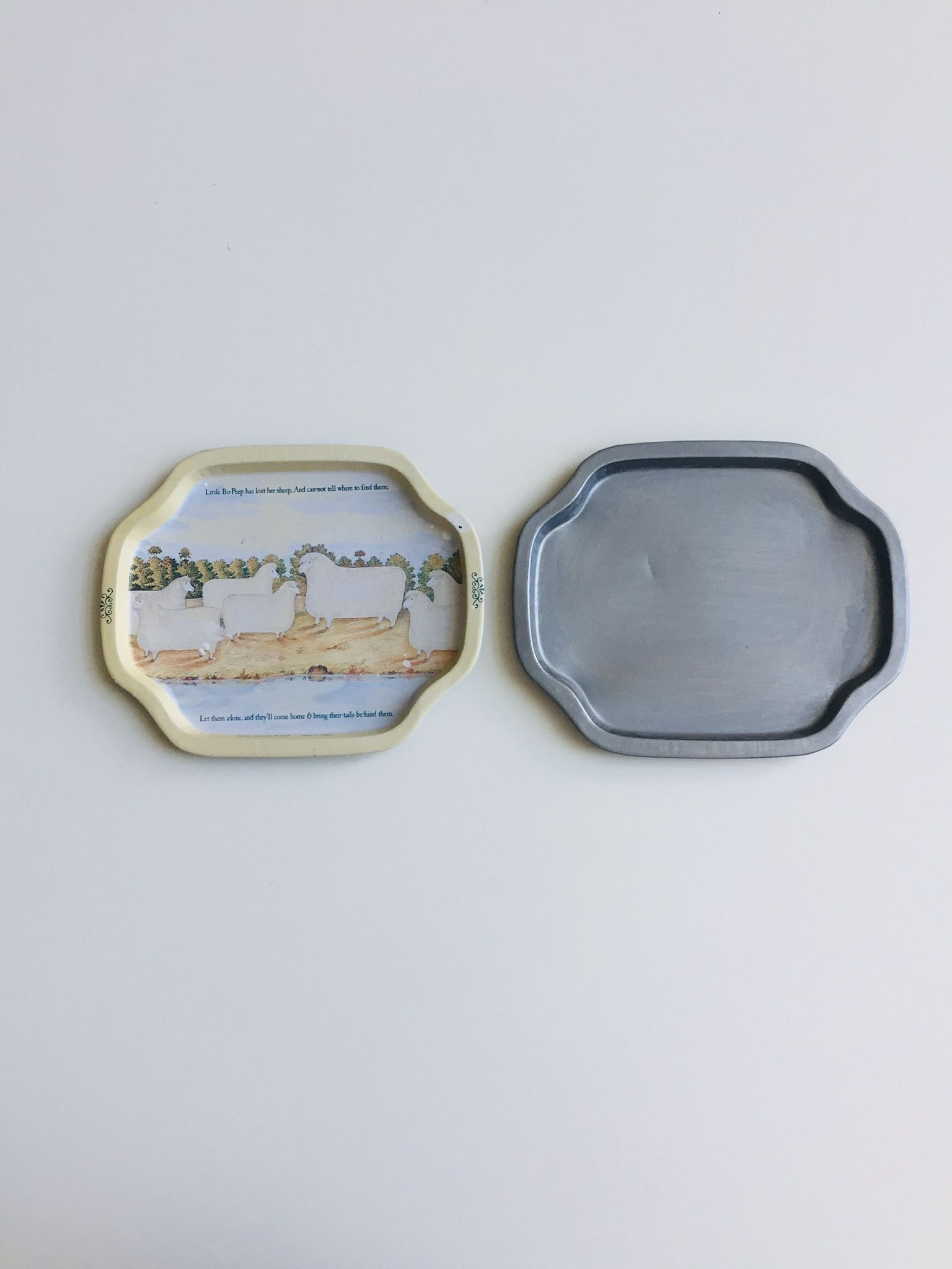 Vintage Antique. 2 metal trays. 7.5” x 6.25”. Like new condition.