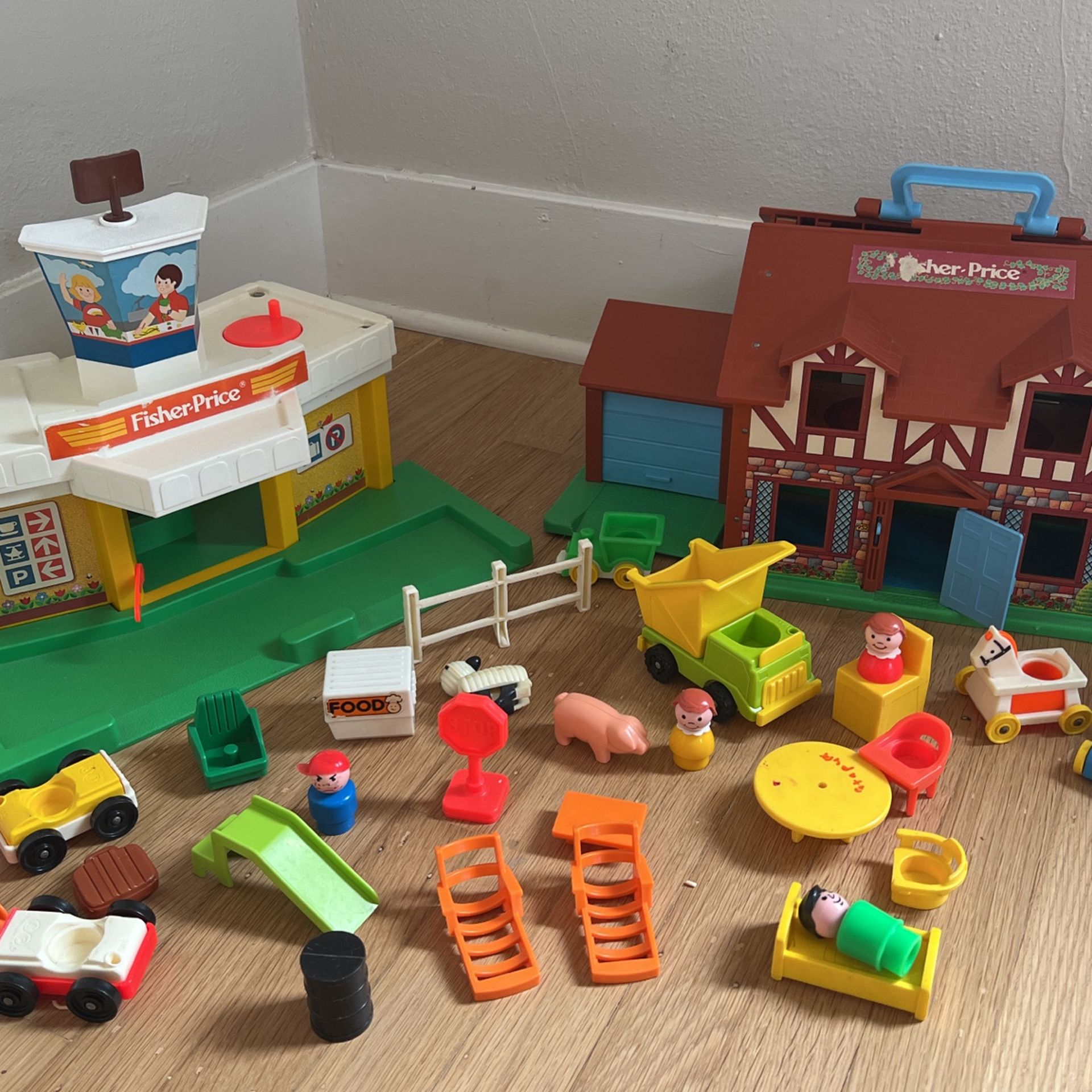 Vintage, Fisher, Price, Little People, House And Airport