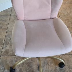 Pink Roller Chair. 