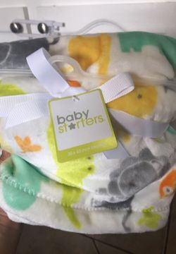 Cute blanket $7 ONLY MESSAGE ME IF YOU ARE SERIOUS IN BUYING!!!!!