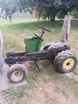 John Deere 317