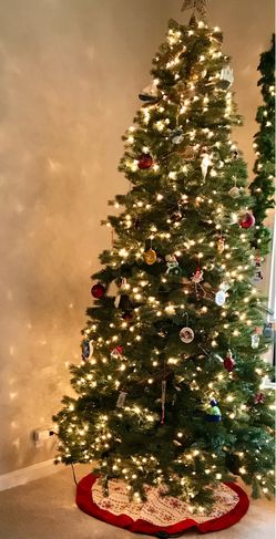 Christmas tree artificial no lights