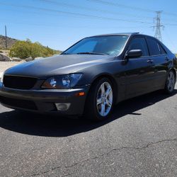 2004 Lexus IS