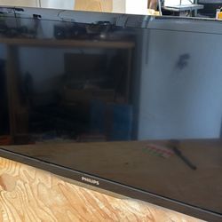 Phillips 32" TV — Model 32PFL4507/F7