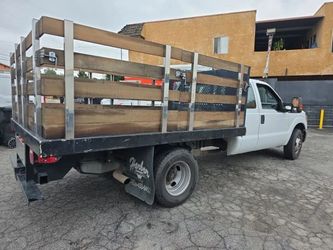 2016 Ford F350 Super Duty Super Cab & Chassis