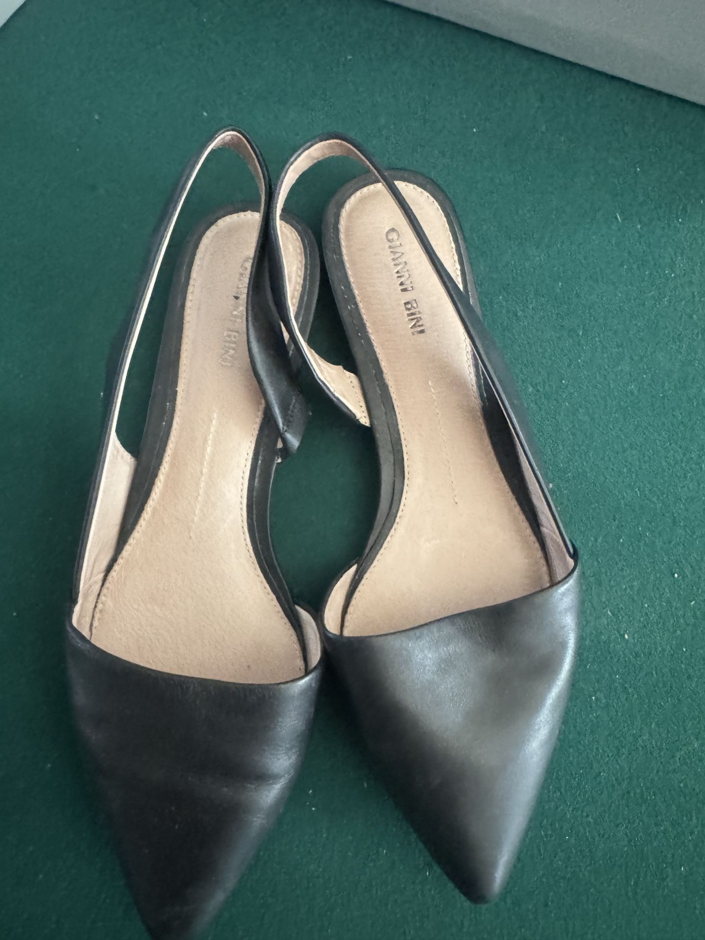 Gianni Bini Black Leather Slingback Flats Size 10M Pointed Toe Dress Shoes