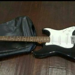 Electronic guitar
