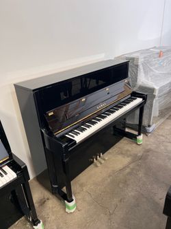 BRAND NEW Kawai K300 Black Upright Piano FREEE 1 YEAR WARRANTY