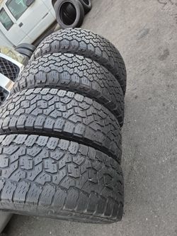 4 Used Tires Lt 285 75r16
2 General Grabber
2 Toyo AT111 Open Country $250.00