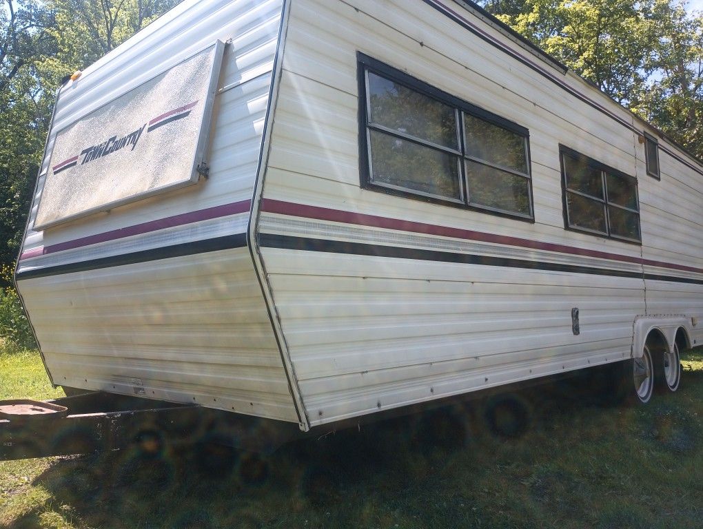 Town And Country 30 Ft Camping Trailer Project