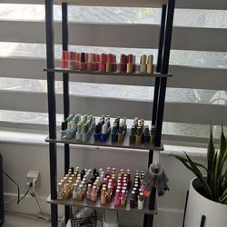 Nail tech (EVERYTHING FOR SALE)