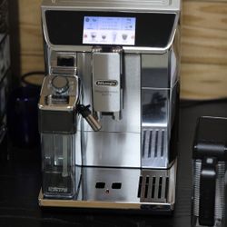 Delonghi PrimaDonna Elite USA 110 Volt in Perfect Condition