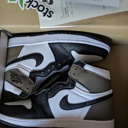 Air Jordan - Mocha NEVER BEEN USED