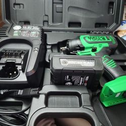 Matco Tools 
20V+ CORDLESS INFINIUM™ 3/8" DRIVE IMPACT WRENCH KIT - GREEN
