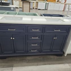 Bathroom Vanity 61" 