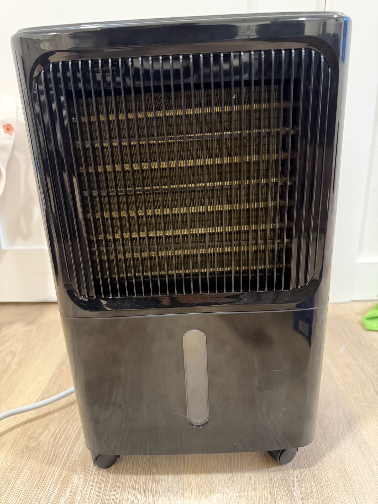 Dehumidifier - 2500 Sq Ft