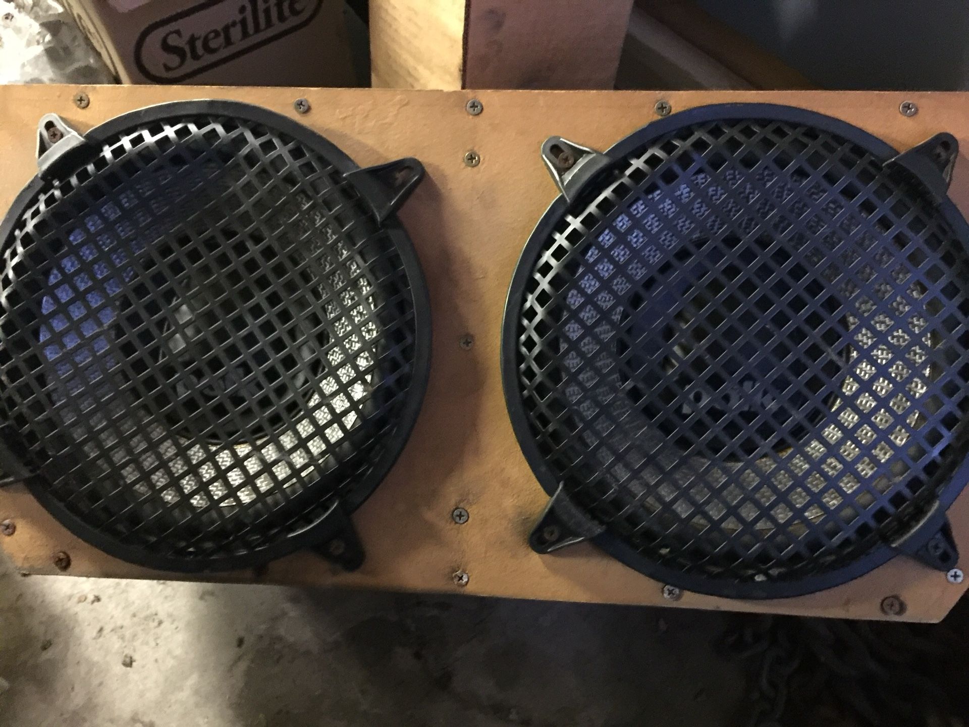 2-10” Polk audio speakers with box $125