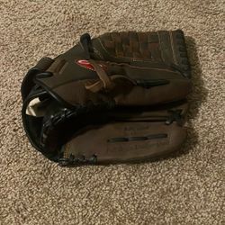 Baseball glove