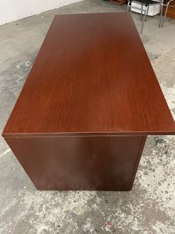 Clean  Executive Office Desk 