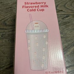 Binggrae Strawberry Flavored Milk Cold Cup