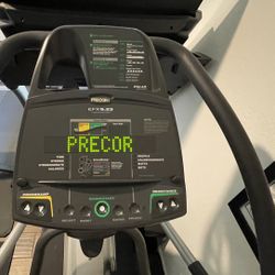 Elliptical EFX 5.23 Precor Hardly Used