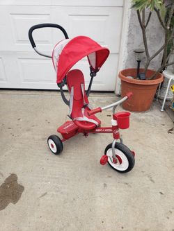 Kids Radio Flyer Tricycle  4 in 1