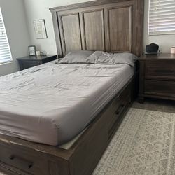 Queen Size Bed Frame Only W/ 4 Drawers 