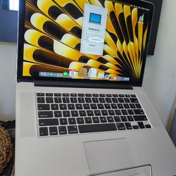 Apple MacBook Pro 15 Retina i7 2.8Ghz, 16GB, 512GB SSD - OSX sequoia 2026-27 - $350