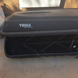 Thule Mountaineer Cargo Box