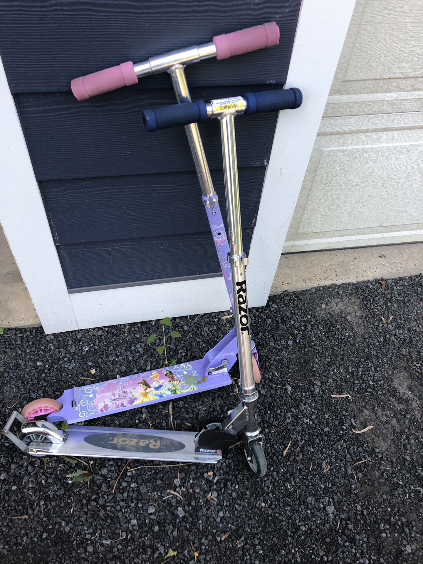 Child scooters