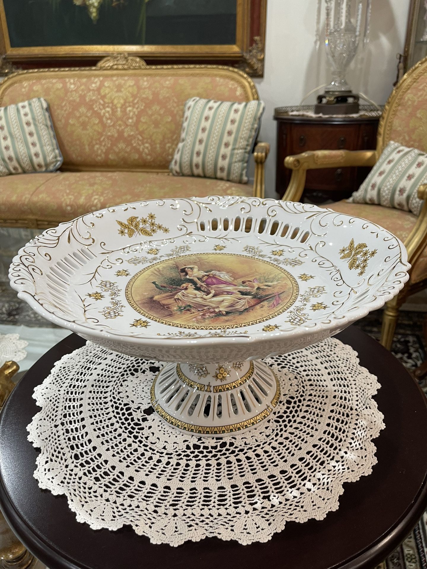 A Magnificent European Victorian Platter on Pedestal🌷