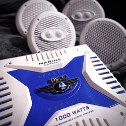 4 Rockford Fosgate  M162C 6-1/2" 150W Full-Range Marine Speaker and 1000W 4-Channel Bridgeable MOSFE